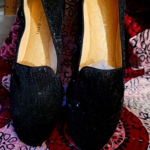 Gianni Bini Black Sequin Flats